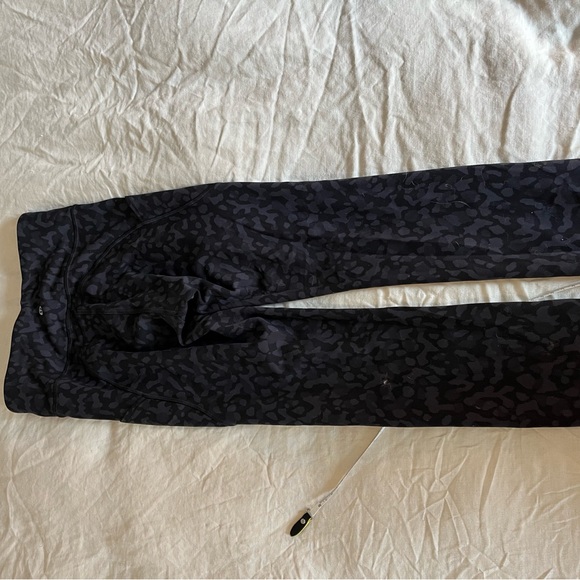 Lululemon 25” leggings - Picture 4 of 5